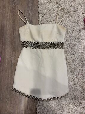 alexis blanc floral embroidered pleated hem mini dress Alexis, Blanc Rosette-Detailed Georgette Mini Wedding Dress Save 27%